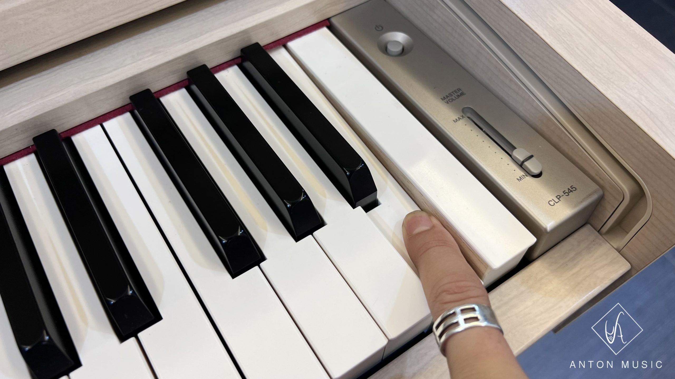 Đàn Piano Điện Yamaha CLP-535 và CLP-545