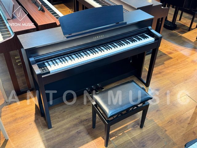 Đàn Piano Điện Yamaha CLP 575R Màu Nâu Đen Like New Dòng Clavinova (500 Series)