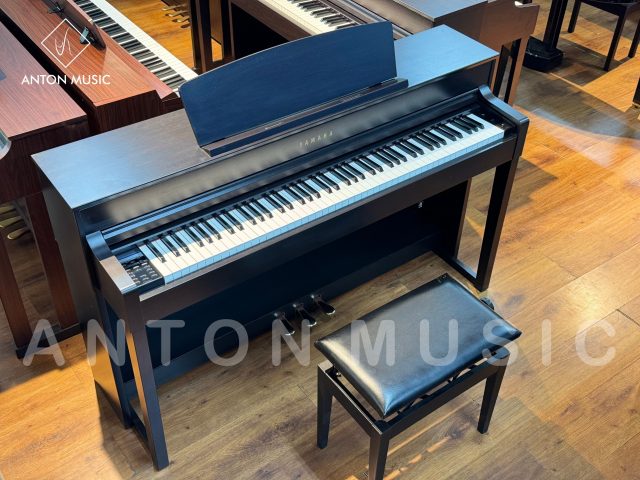 Đàn Piano Điện Yamaha CLP 575R Màu Nâu Đen Like New Dòng Clavinova (500 Series)