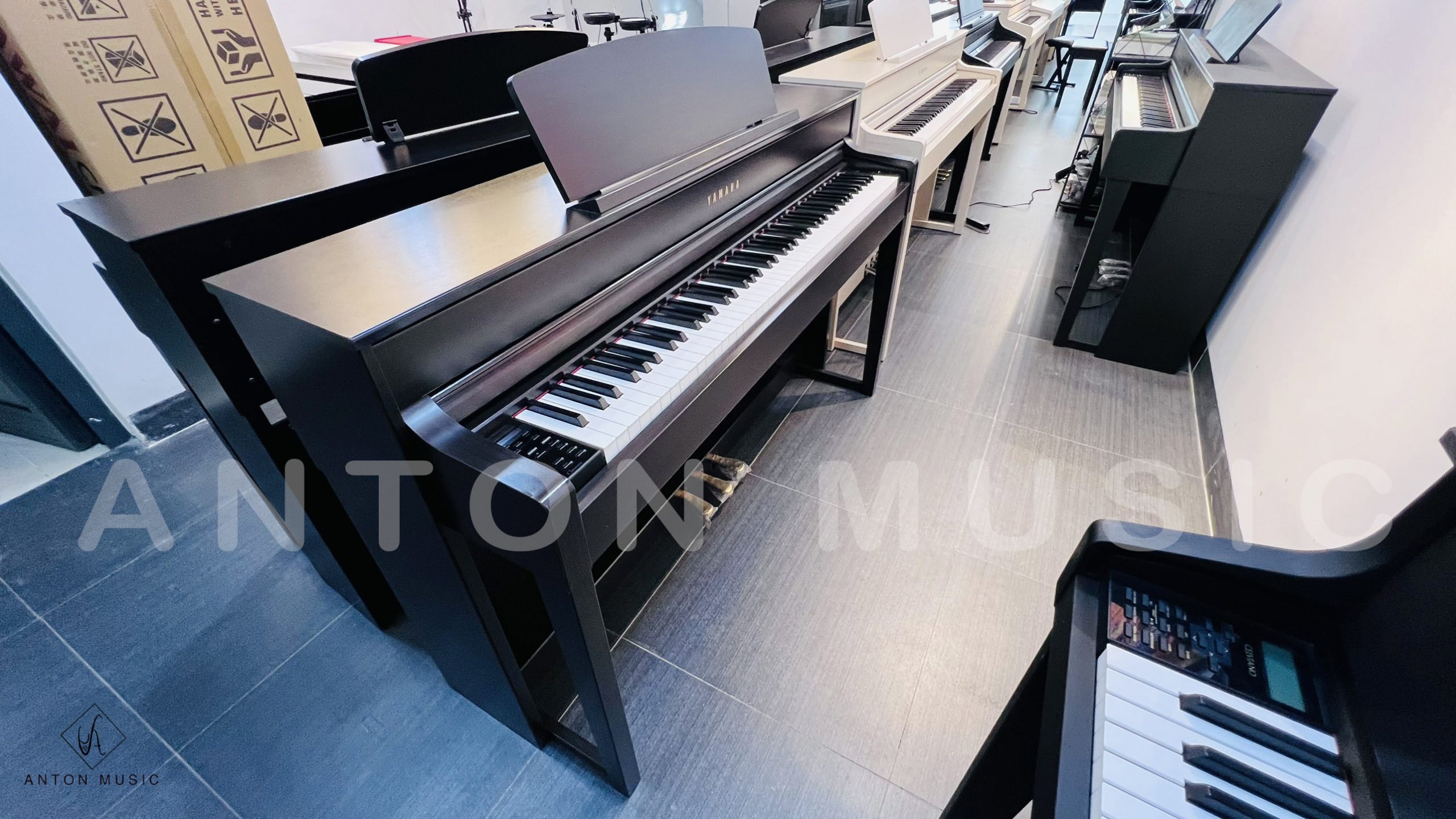 Đàn Piano Yamaha CLP 575 Clavinova Anton Music Giá Tốt