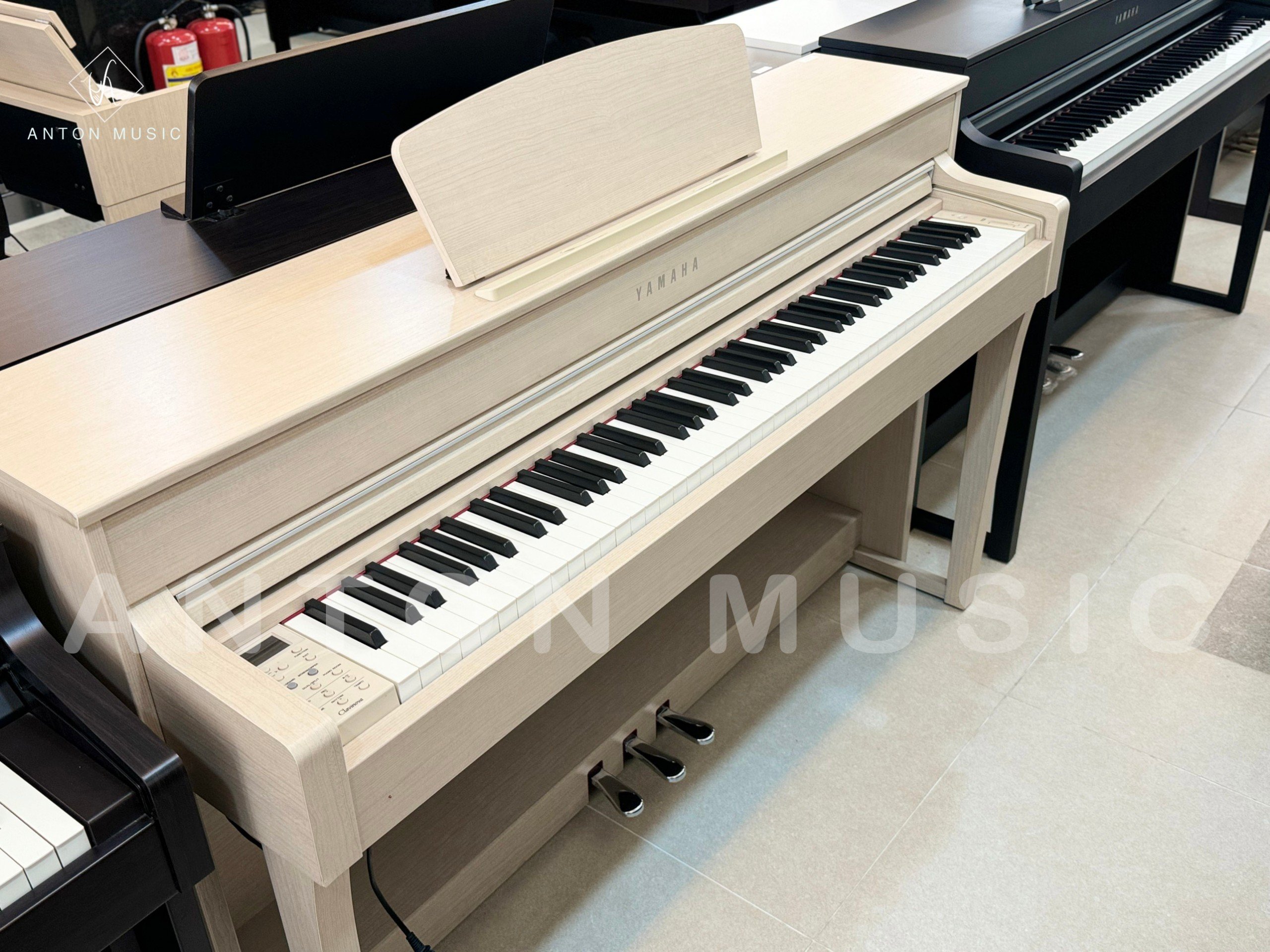 Đàn piano điện Yamaha CLP635 WA