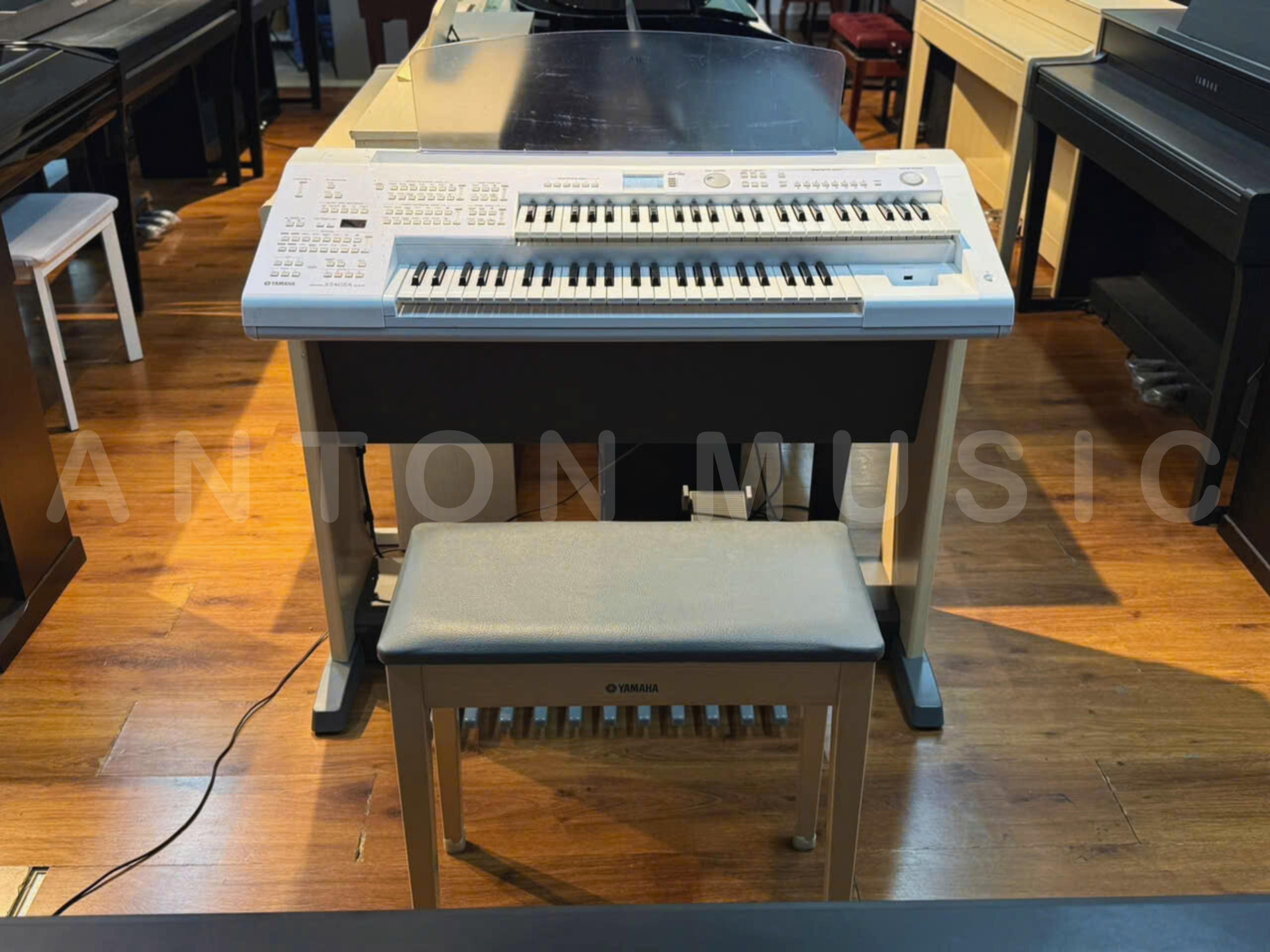 Đàn Nhà Thờ 2 Tầng Electone Yamaha ELB-02 Dòng STAGE Đệm Hát Thánh Ca Phụng Vụ