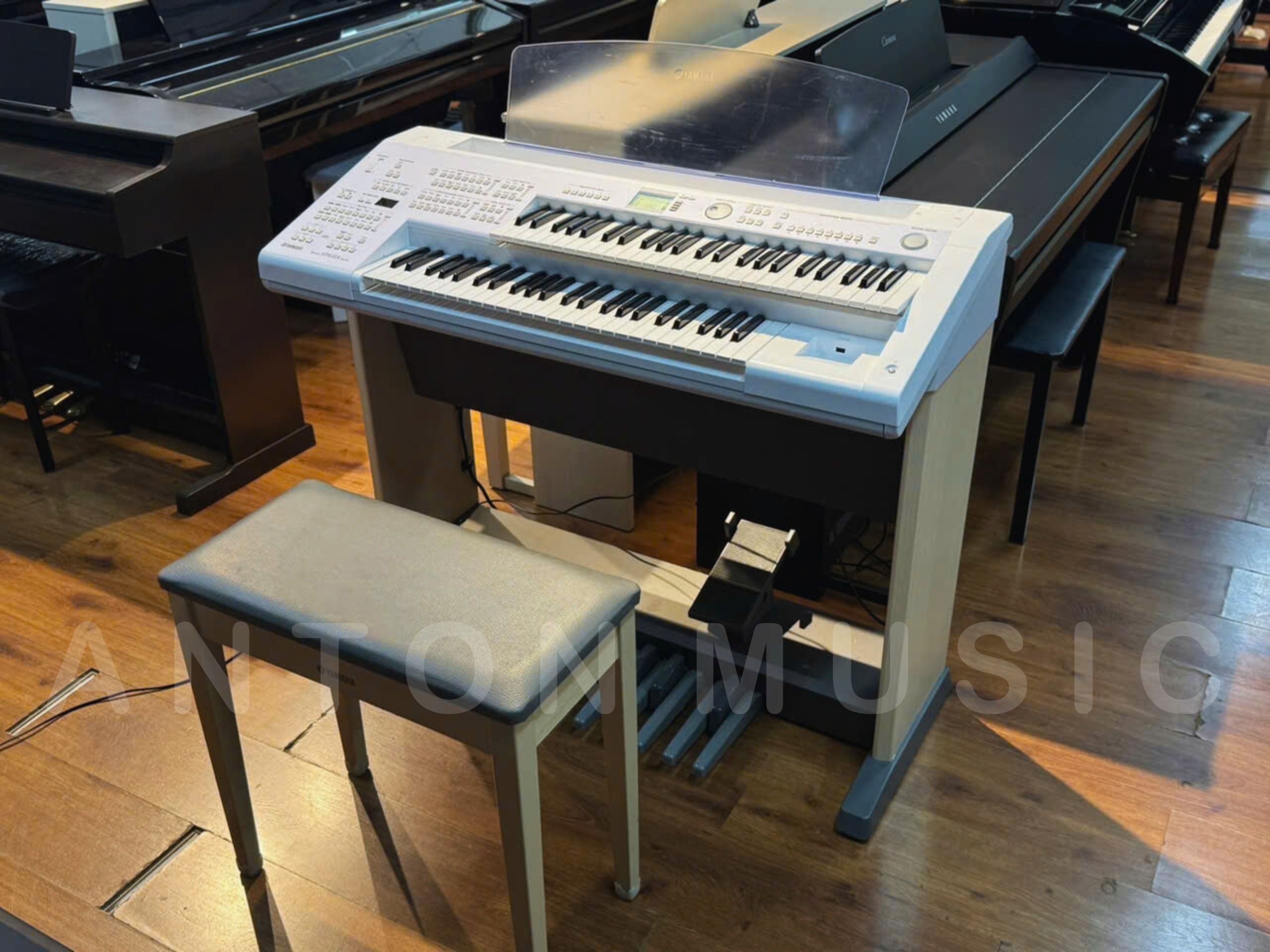 Đàn Yamaha ELB 02 Like New + New STAGE – Electone Đàn Yamaha ELB 02 Like New + New STAGE – Electone