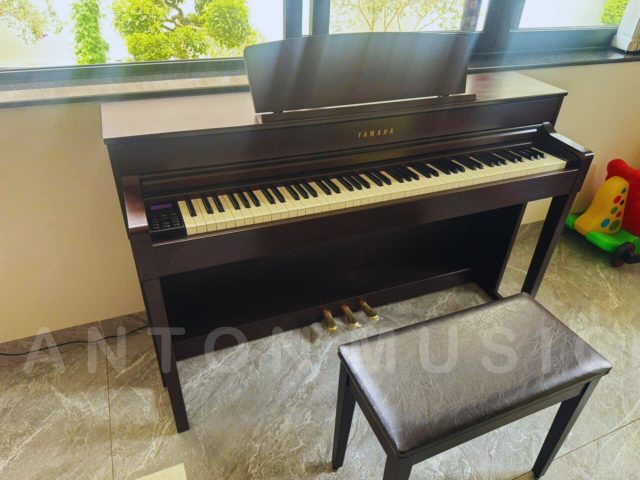 Đàn Piano Yamaha CLP 545R Màu Nâu Đen Like New Dòng Clavinova (500 Series)