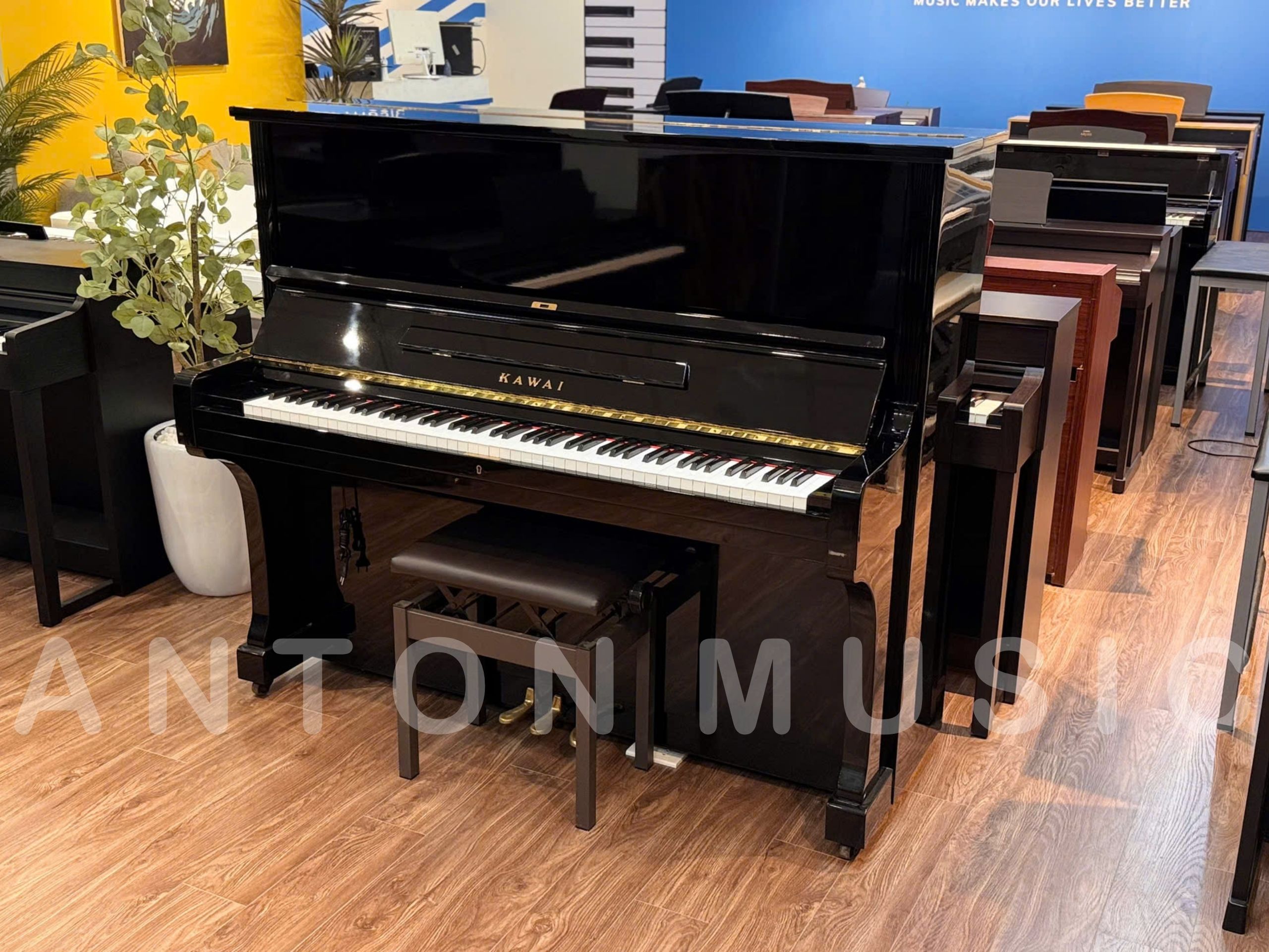 Đàn Cơ Kawai BL61 Đen Bóng Size U3 (Qua Sử Dụng) – Upright Đàn Cơ Kawai BL61 Đen Bóng Size U3 (Qua Sử Dụng) – Upright