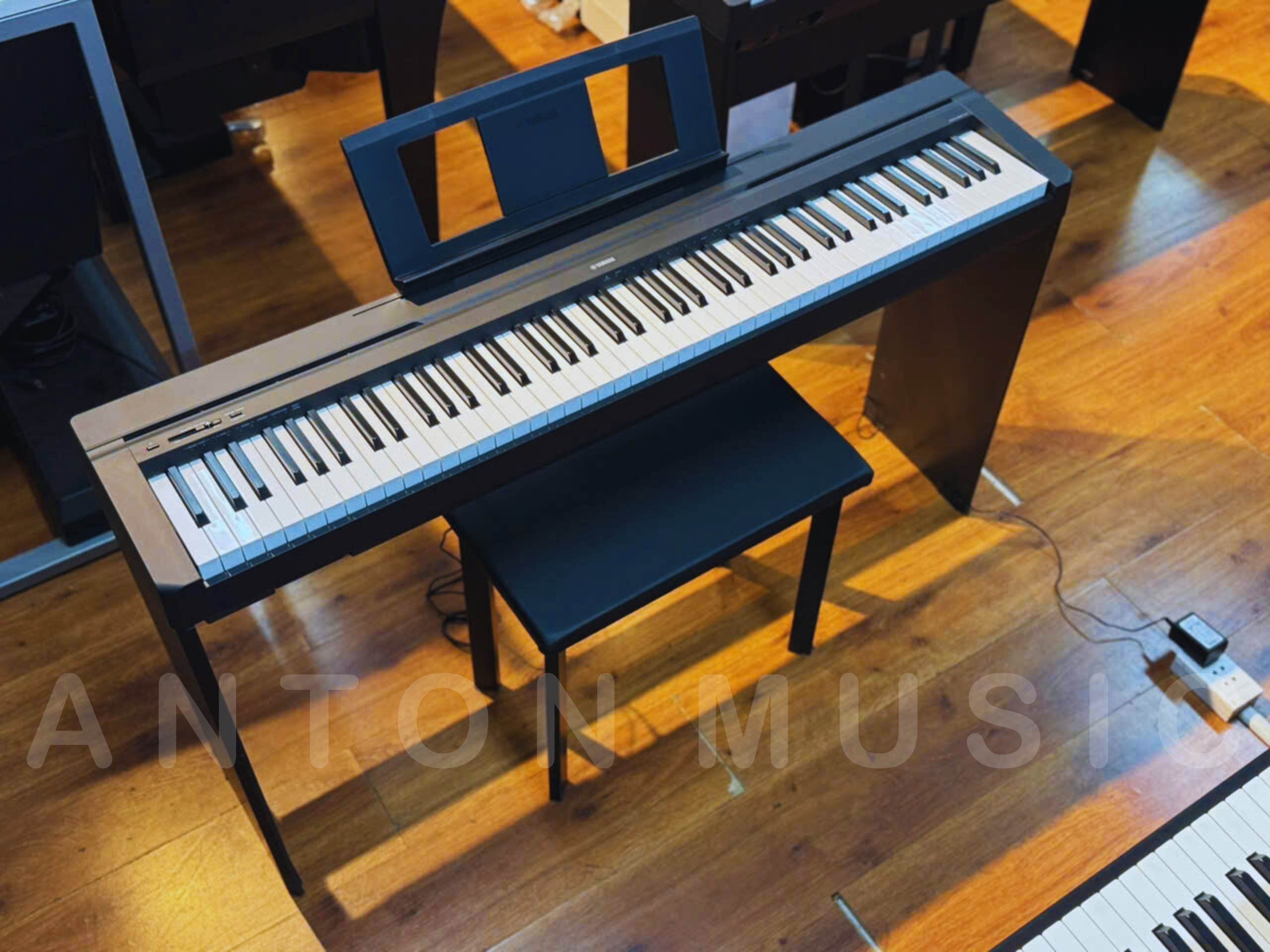 Đàn Piano Điện Yamaha Portable Series P-45B Giá Rẻ, Ổn Định Cho HSSV