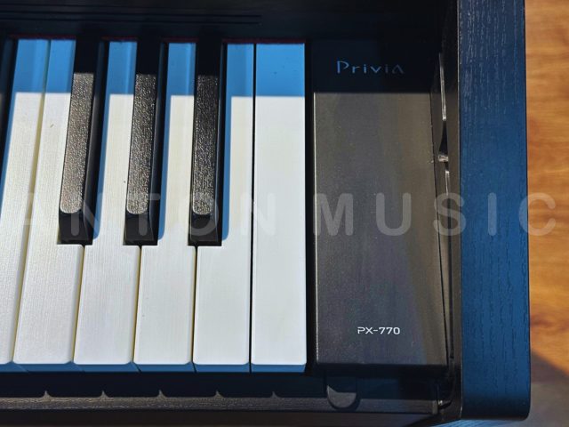 Đàn Piano Casio PX-770 BK Màu Đen Mun Dòng Privia Nhỏ Gọn
