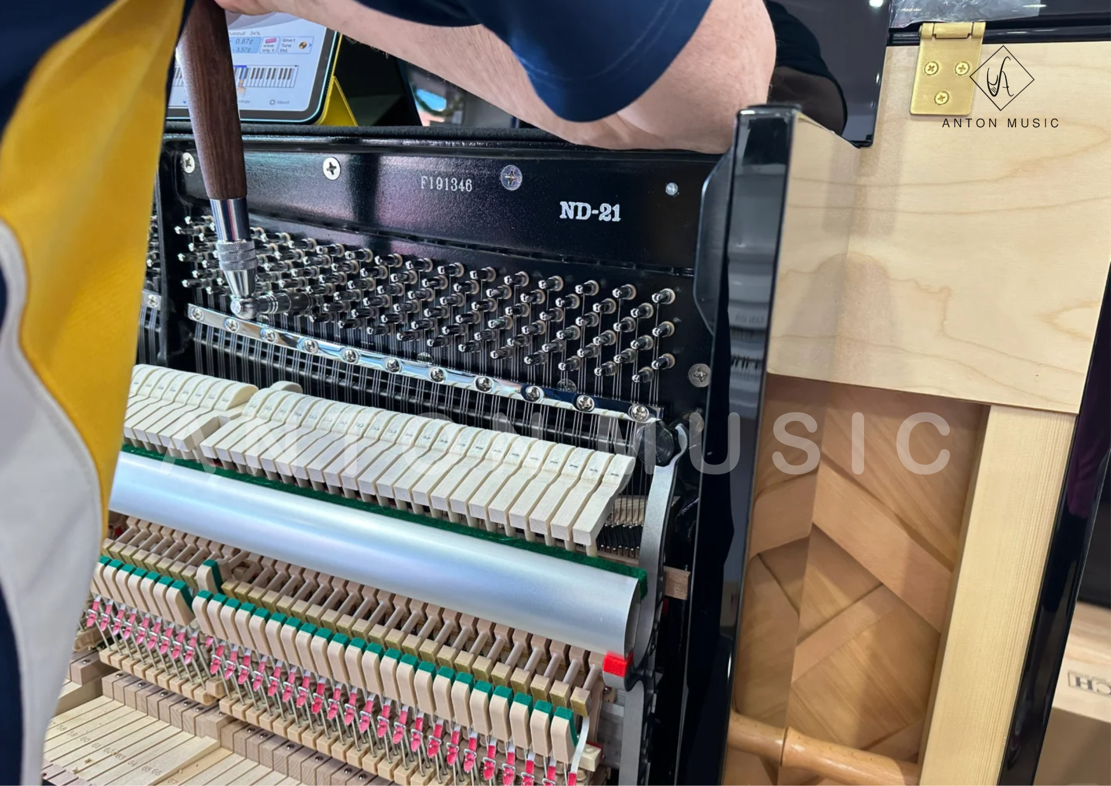 Đàn Piano Cơ Kawai ND21 EP New 100% Ebony Polish (Đen Bóng)