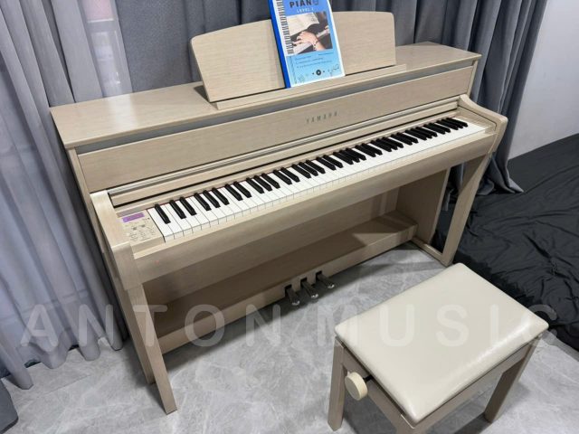 Đàn Piano Điện Yamaha CLP-675WA Màu Trắng Kem Ngà (600 Series) Clavinova