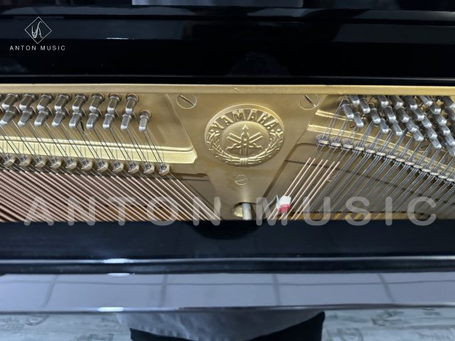 Đàn Piano Cơ Yamaha YUA