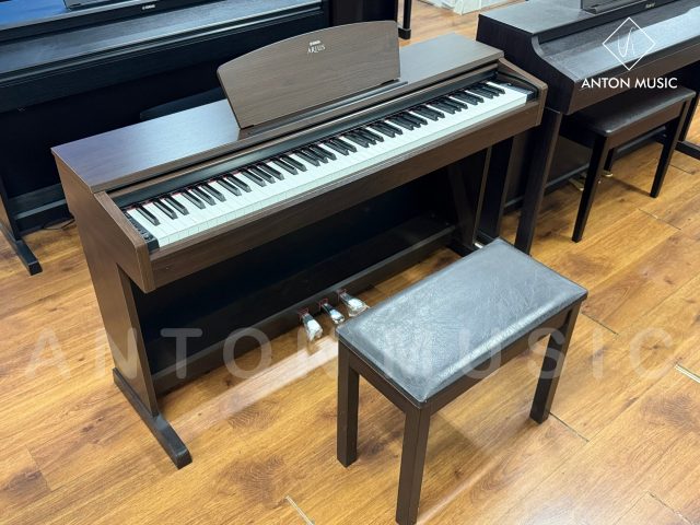 Đàn Piano Yamaha YDP-140 R Màu Nâu Đen Gỗ Alder ARIUS Mức Giá Dễ Tiếp Cận Cho Học Sinh Sinh Viên Luyện Tập