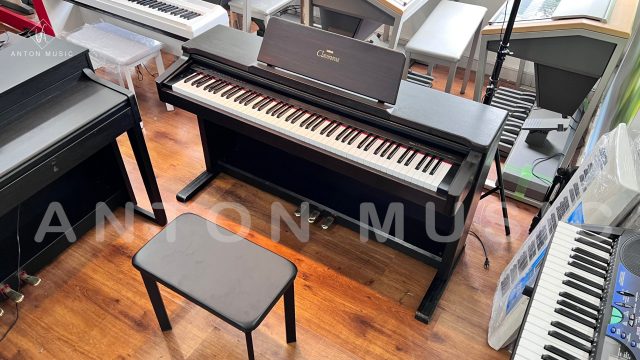 Đàn Piano Điện Yamaha Clavinova CLP-133
