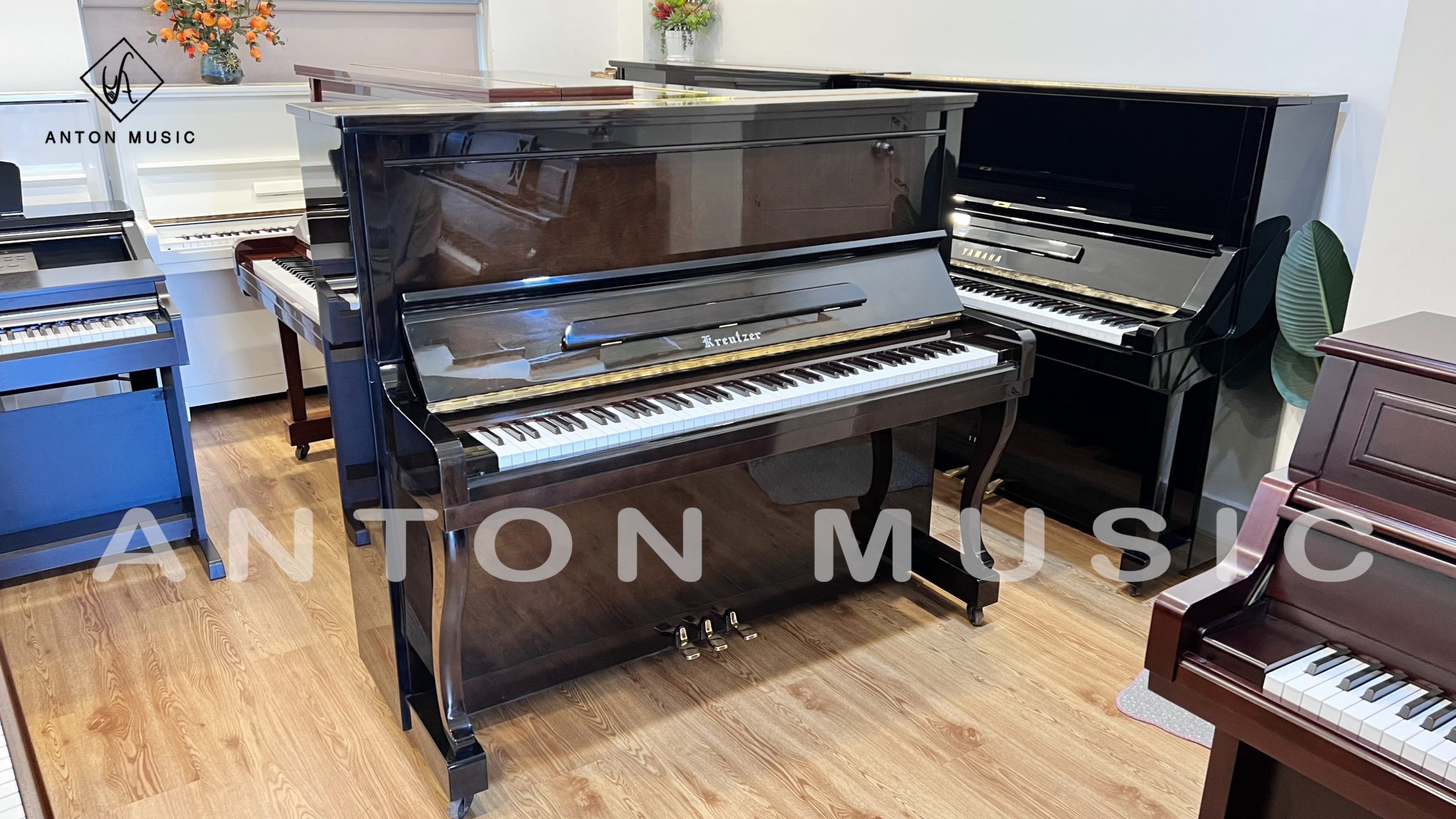 Piano cơ giá rẻ nhất thủ đức - Kreutzer
