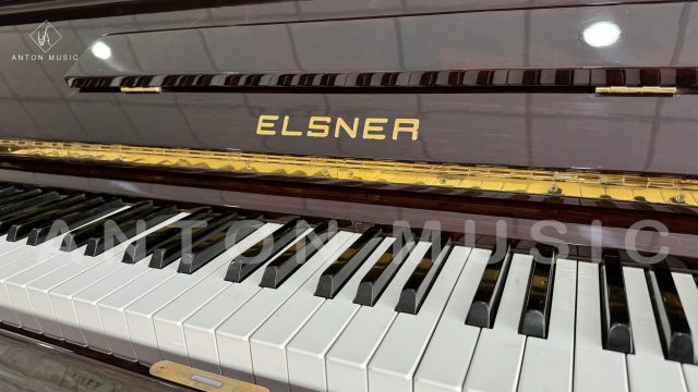 Đàn piano cơ ngoại dòng Elsner U126