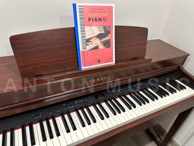 Đàn Piano Yamaha CLP440M Màu Đỏ Nâu Gỗ Gụ Hiếm Tôn Lên Vẻ Sang Trọng Cổ Điển