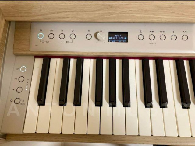 Đàn Piano Điện Roland F-701 Thiết Kế Nhỏ Gọn, Có Kết Nối Bluetooth