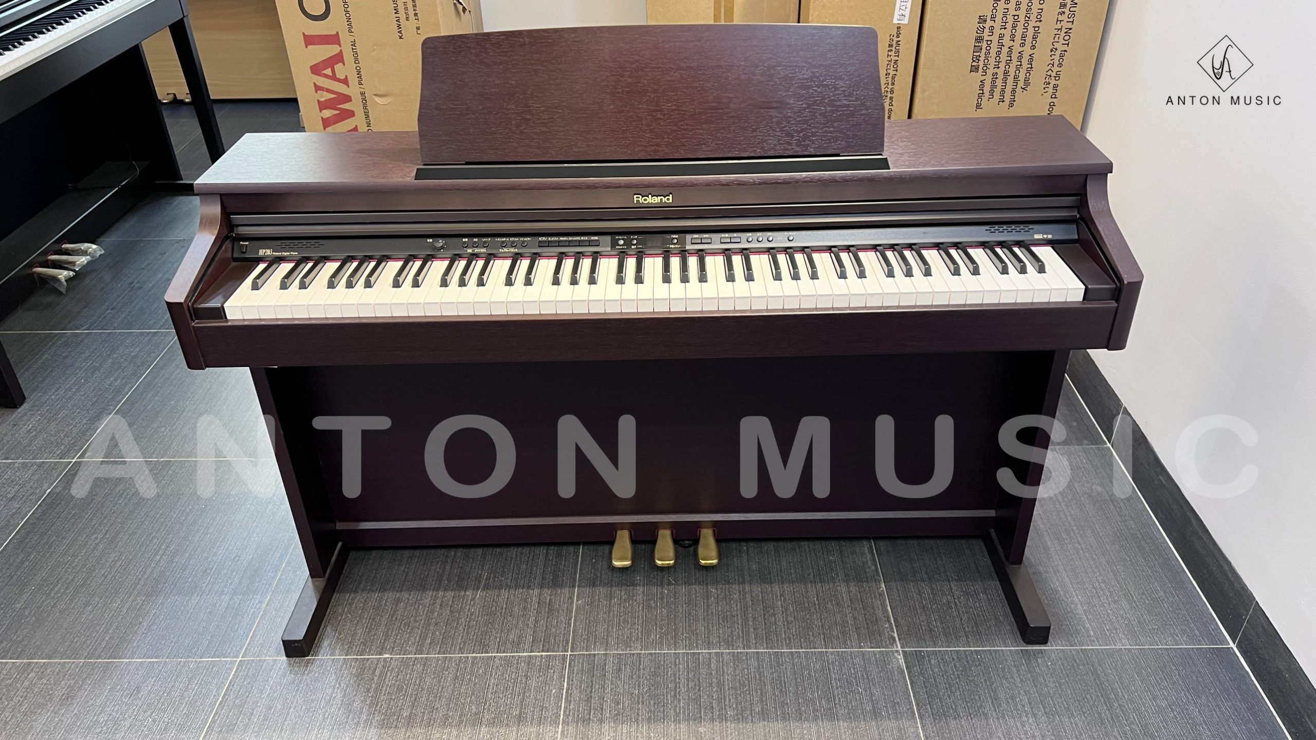 Đàn piano điện Roland HP203 màu Nâu gỗ