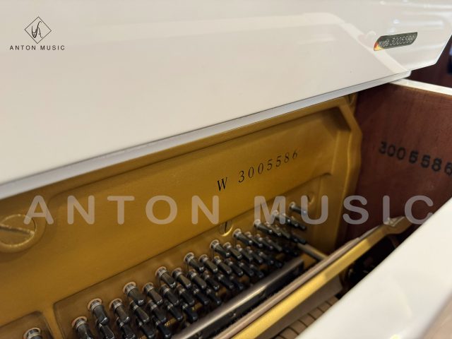 Đàn Piano Cơ Yamaha W106 PWH Used Polished White (Trắng Bóng)