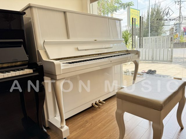 Đàn Piano Cơ Yamaha W106 PWH Used Polished White (Trắng Bóng)