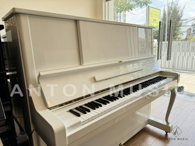 Đàn Piano Cơ Yamaha W106 PWH Used Polished White (Trắng Bóng)