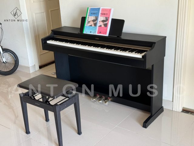 Đàn Piano Yamaha YDP-162 B Màu Đen Mun ARIUS Like New Mang Vẻ Đẹp Lịch Lãm Phù Hợp Phong Cách Tối Giản (Minimalism) Và Công Nghiệp (Industrial)