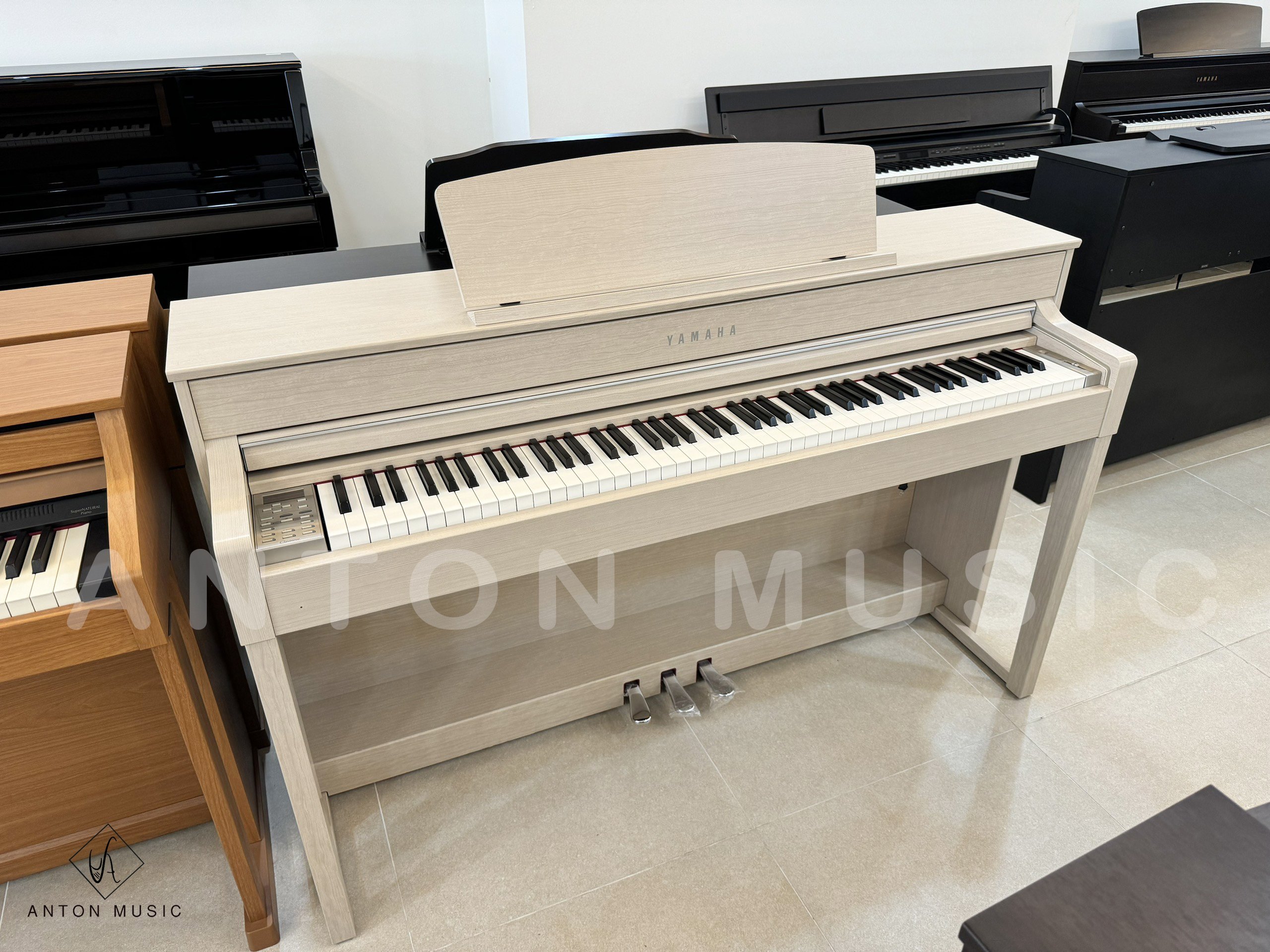 Đàn Piano Điện Yamaha CLP-575 WA Used White Ash (Trắng Kem) Clavinova