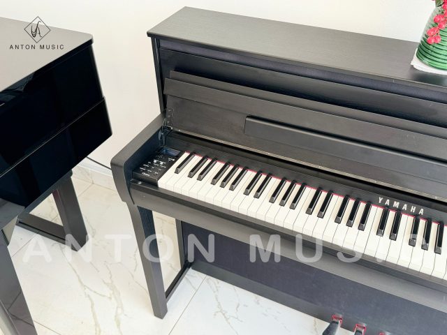 Đàn piano điện Yamaha CLP-685