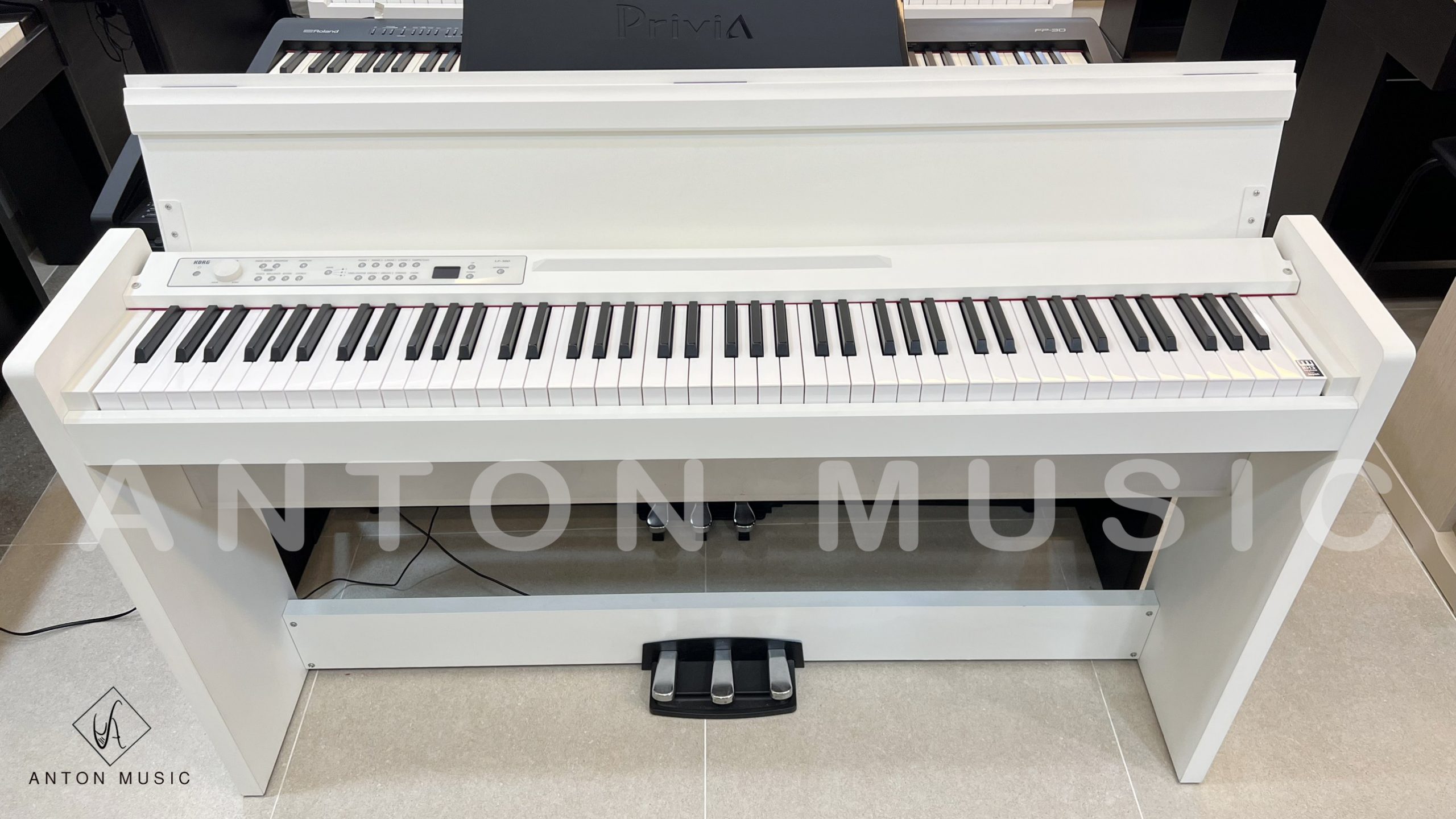 Đàn piano điện Korg LP-380