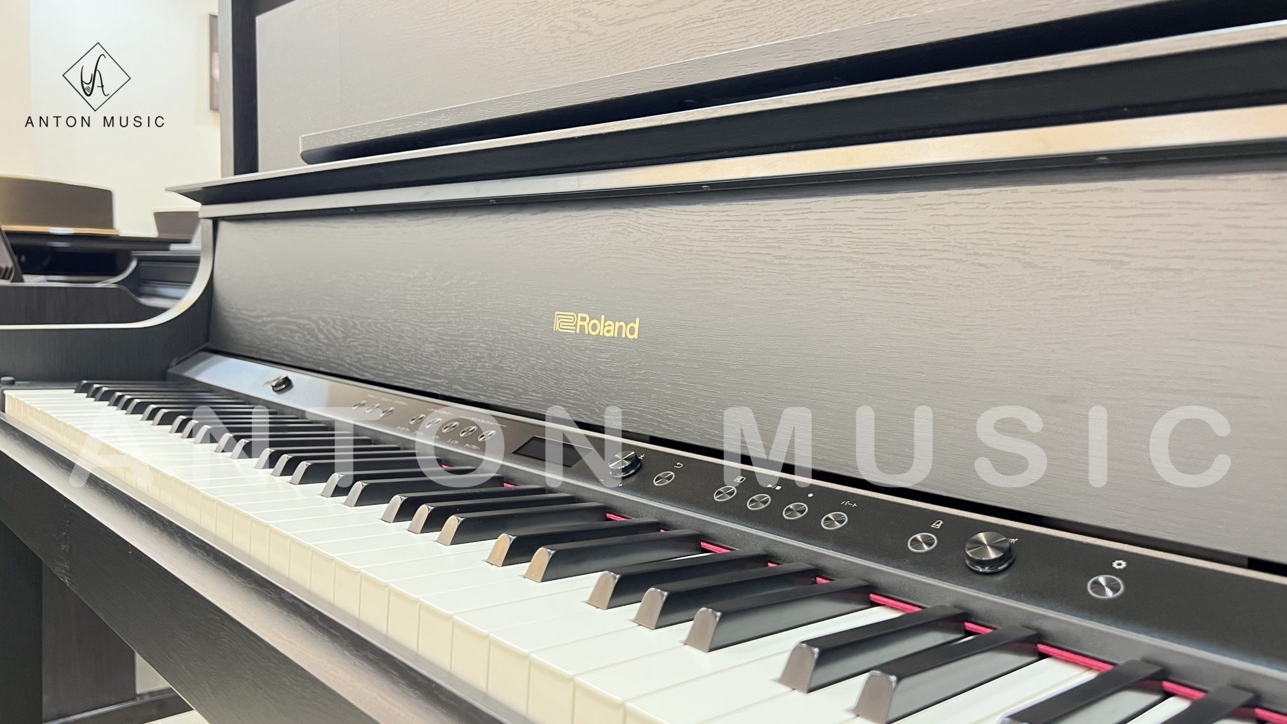Đàn piano điện hybrid Roland LX-708GP