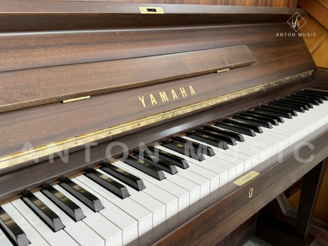 Đàn piano cơ Yamaha U5B nâu gỗ