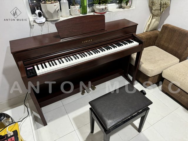 Đàn Piano Điện Yamaha CLP-535M Màu Đỏ Nâu Thanh Lịch Phong Cách Cổ Điển Châu Âu Like New Clavinova (500 Series)