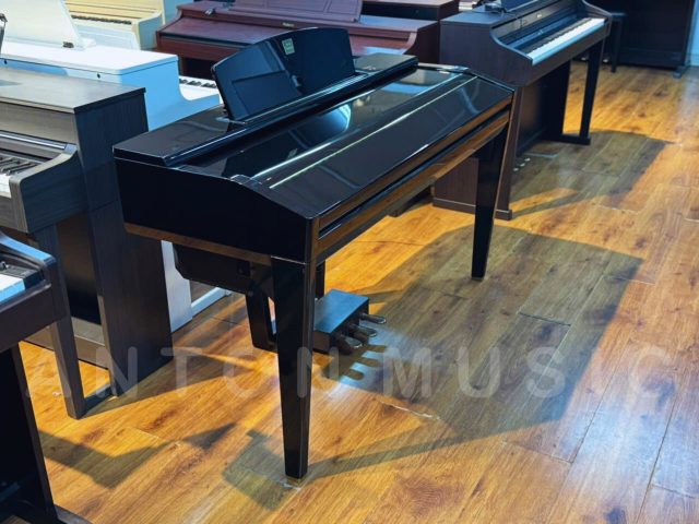 Đàn Piano Yamaha CVP-509PE Có Tích Hợp Chức Năng Organ