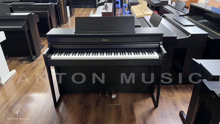 Đàn piano điện Roland HP704