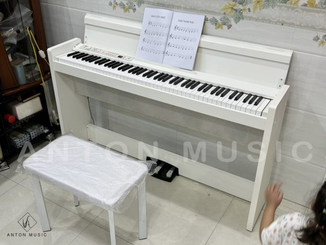 Đàn Piano Korg LP-380 Giá Rẻ Cho Học Sinh, Sinh Viên Mới Học Đàn
