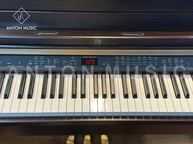 Đàn Piano Yamaha CLP-240 Màu Nâu Đen Gỗ (CLP-240R) Vẻ Đẹp Cổ Điển Trong Dòng Dòng Clavinova 200 Series