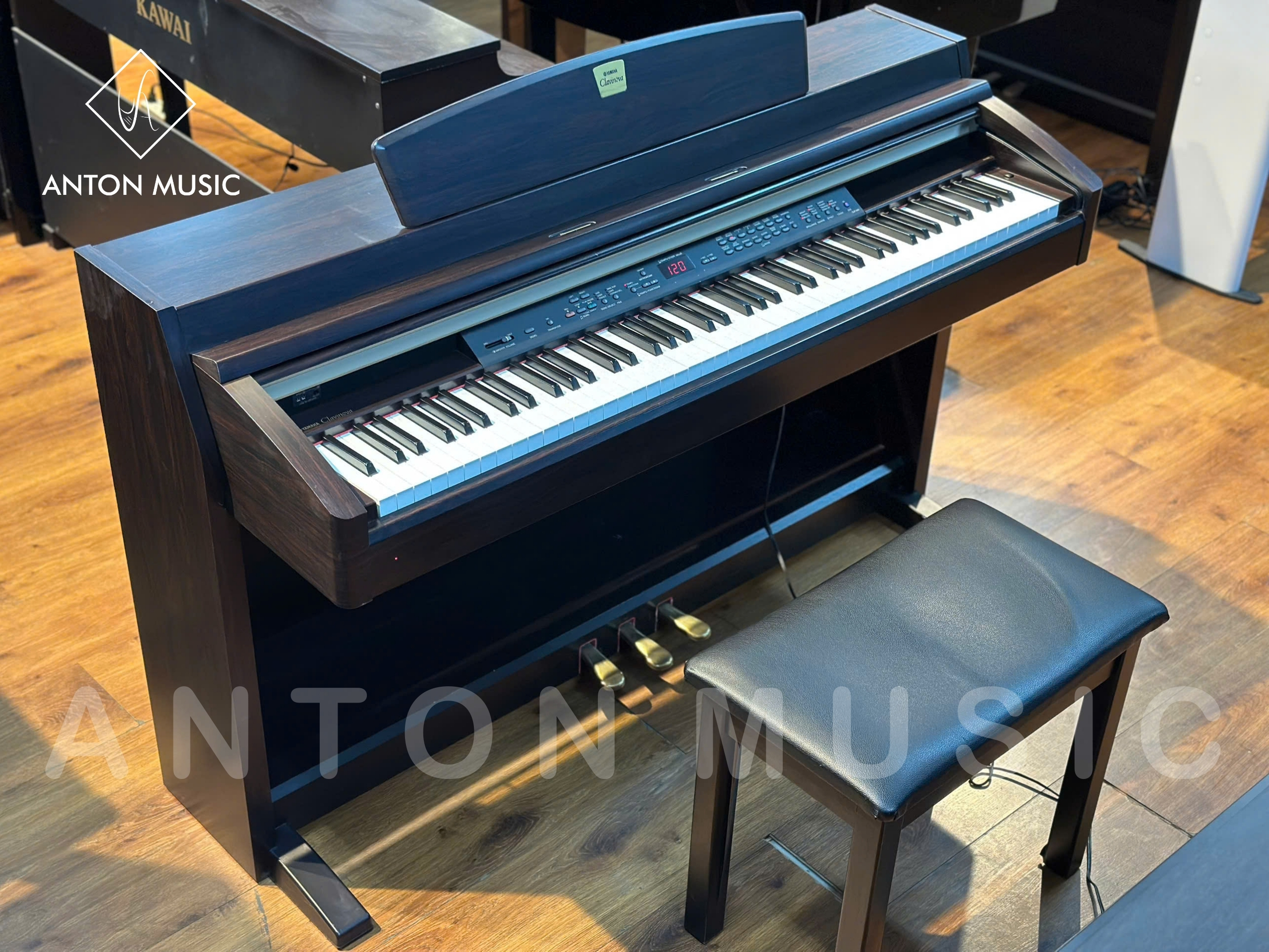 Đàn Piano Điện Yamaha CLP-240 Có Đáng Mua Vào Năm 2025