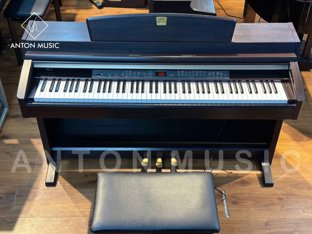 Đàn Piano Yamaha CLP-240 Màu Nâu Đen Gỗ (CLP-240R) Vẻ Đẹp Cổ Điển Trong Dòng Dòng Clavinova 200 Series