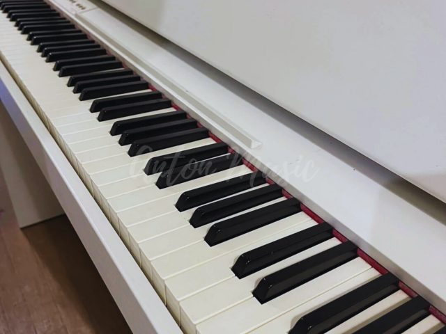 Đàn Piano Điện Roland F130R Nhỏ Gọn Mảnh Mai Hiệu Năng Cao Dễ Sử Dụng