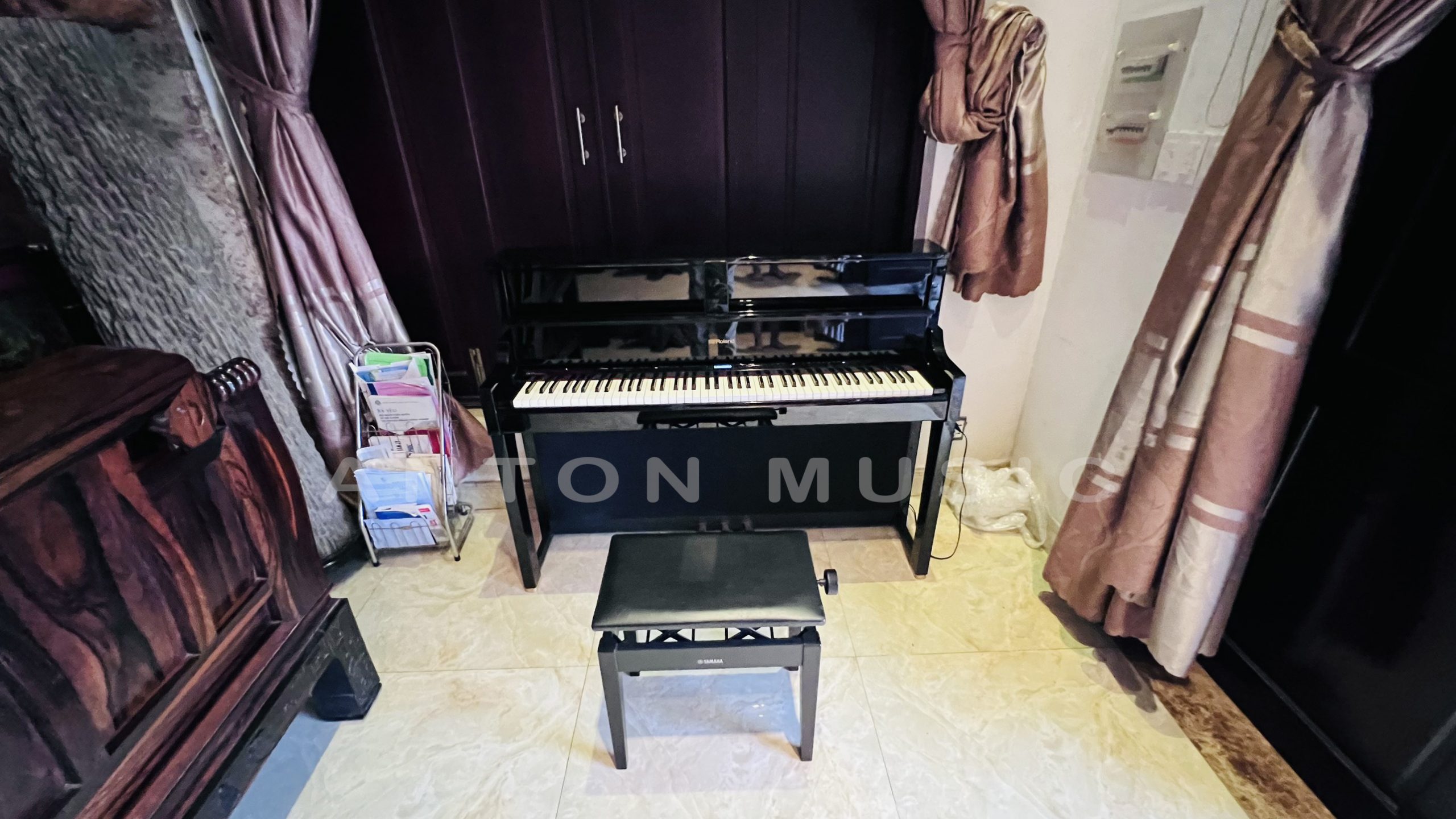 Đàn Piano Điện Roland LX17-PE Used (Đen Bóng) Hybrid Tủ Đàn Upright