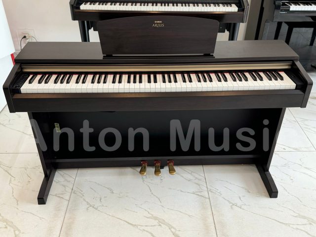 Đàn Piano Yamaha YDP-161 R Màu Nâu Đen Gỗ Hồng Mun Like New ARIUS Thiết Kế Tinh Tế, Nhẹ Nhàng, Không Chiếm Diện Tích Gia Đình