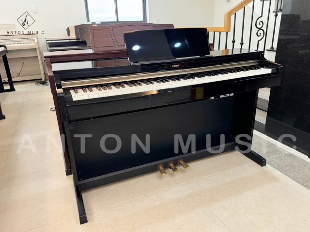 Đàn Piano Yamaha YDP-162 PE Màu Đen Bóng Huyền Bí Quyền Lực Không Bao Giờ Lỗi Mốt Dòng ARIUS
