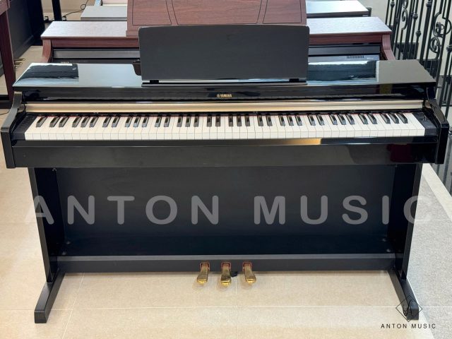 Đàn Piano Yamaha YDP-162 PE Màu Đen Bóng Huyền Bí Quyền Lực Không Bao Giờ Lỗi Mốt Dòng ARIUS