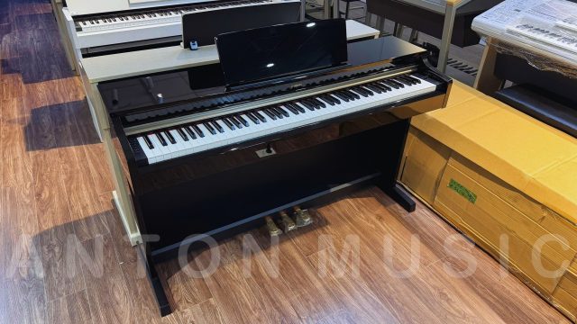 Đàn piano Yamaha YDP-162 đen bóng (YDP-162PE) dòng ARIUS nhỏ gọn