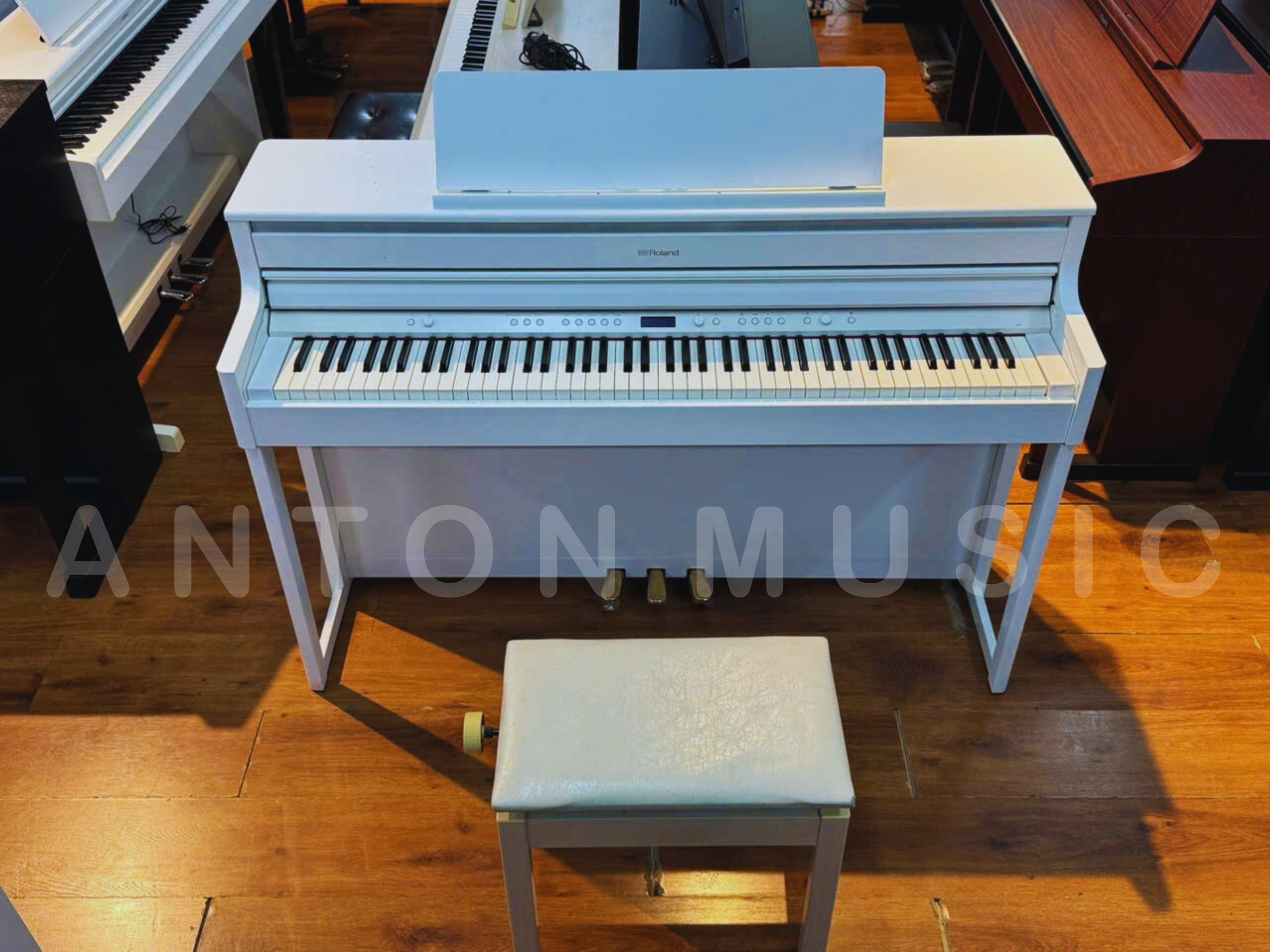 Đàn Piano Roland HP704 Hàng Nhập Khẩu Chính Hãng, Bảo Hành Toàn Quốc, Dịch Vụ Hậu Lâu Dài