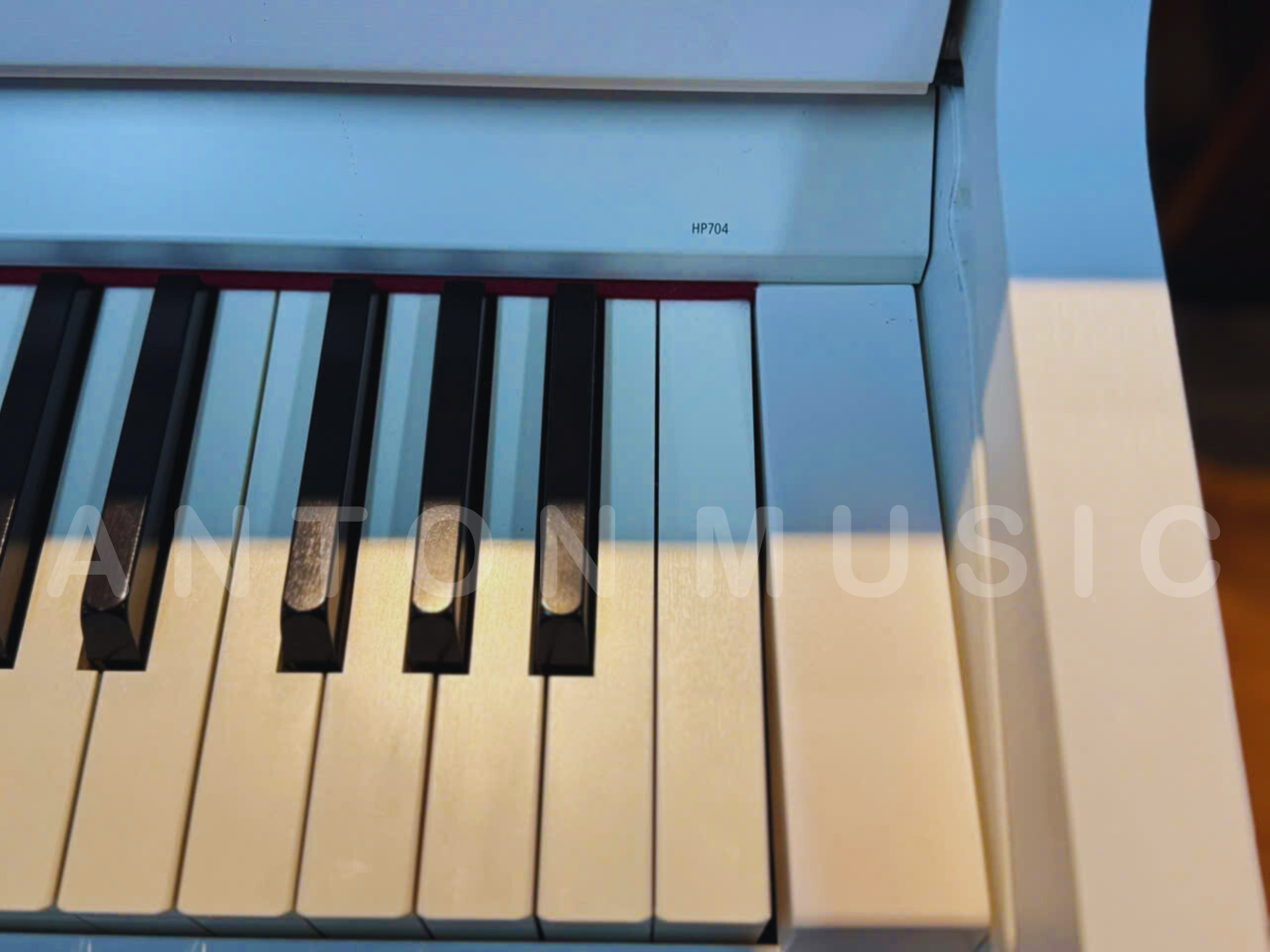 Đàn Piano Roland HP704 Hàng Nhập Khẩu Chính Hãng, Bảo Hành Toàn Quốc, Dịch Vụ Hậu Lâu Dài