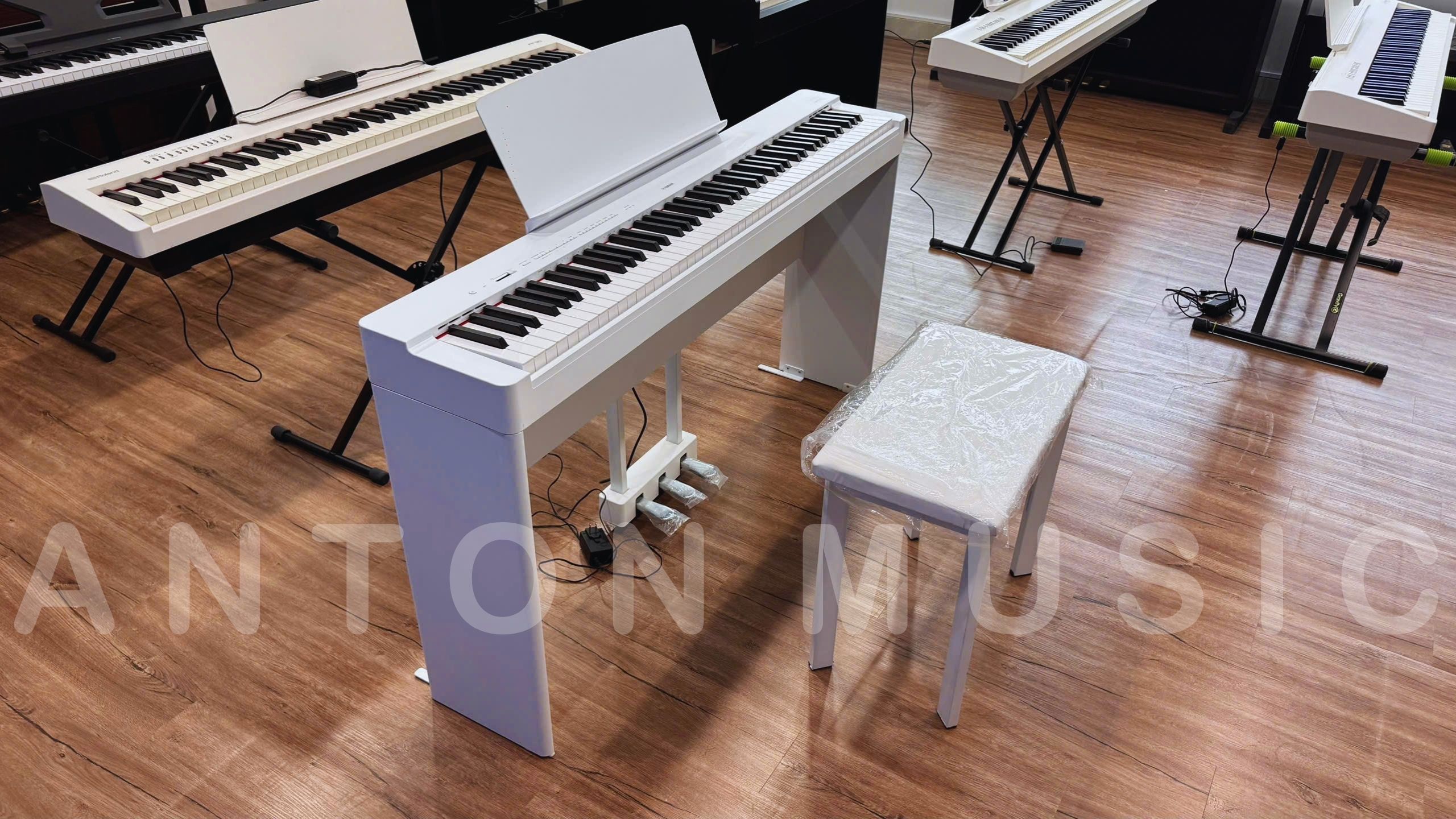 Yamaha P-225WH phù hợp với người mới học piano