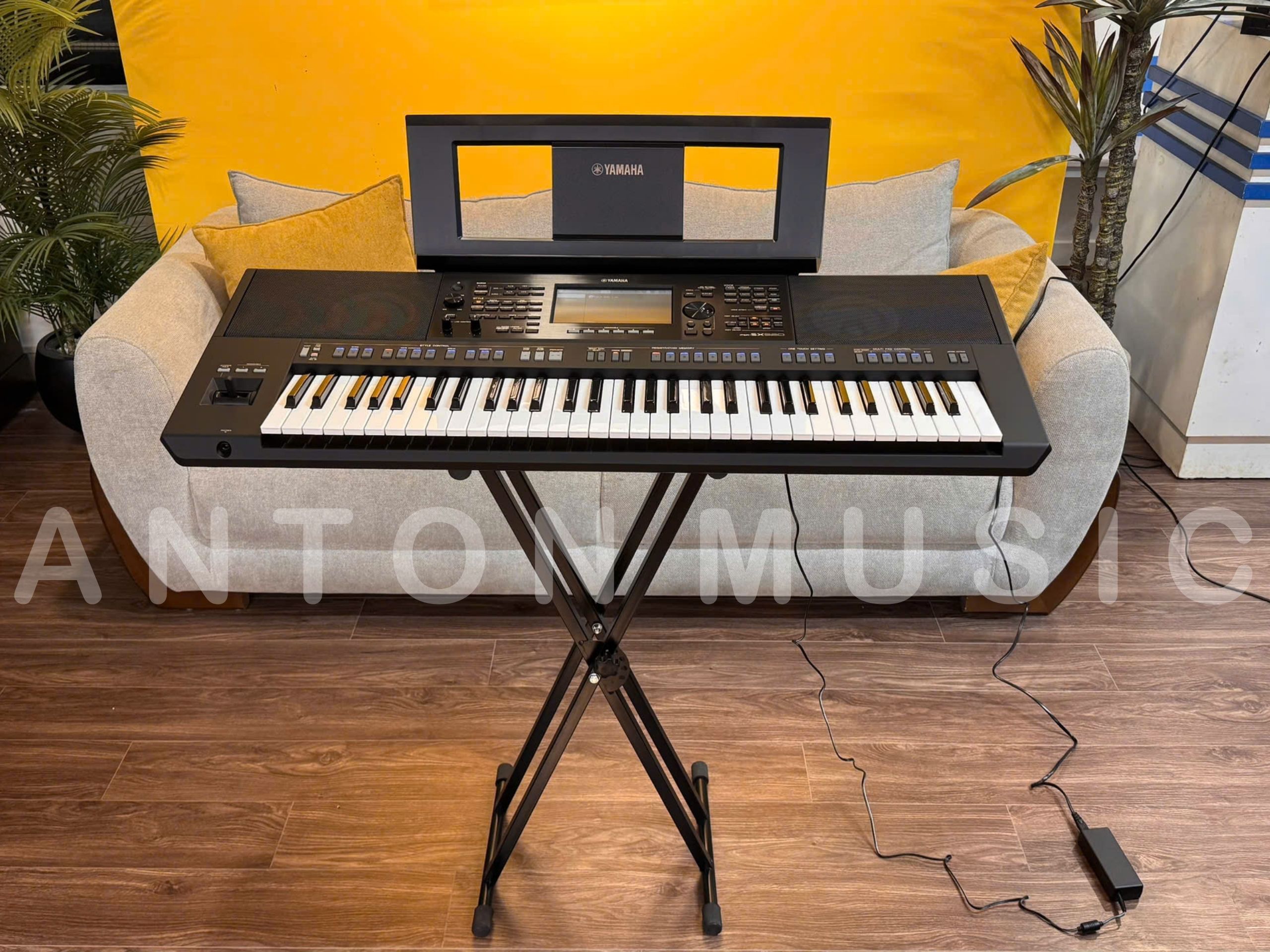 Đàn organ đệm show chuyên nghiệp Yamaha PSR-SX920 biểu diễn live