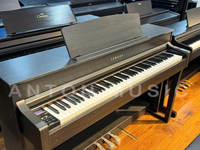 Đàn Piano Yamaha CLP645DW Gỗ Óc Chó Bản Hiếm Của Dòng Clavinova Cao Cấp