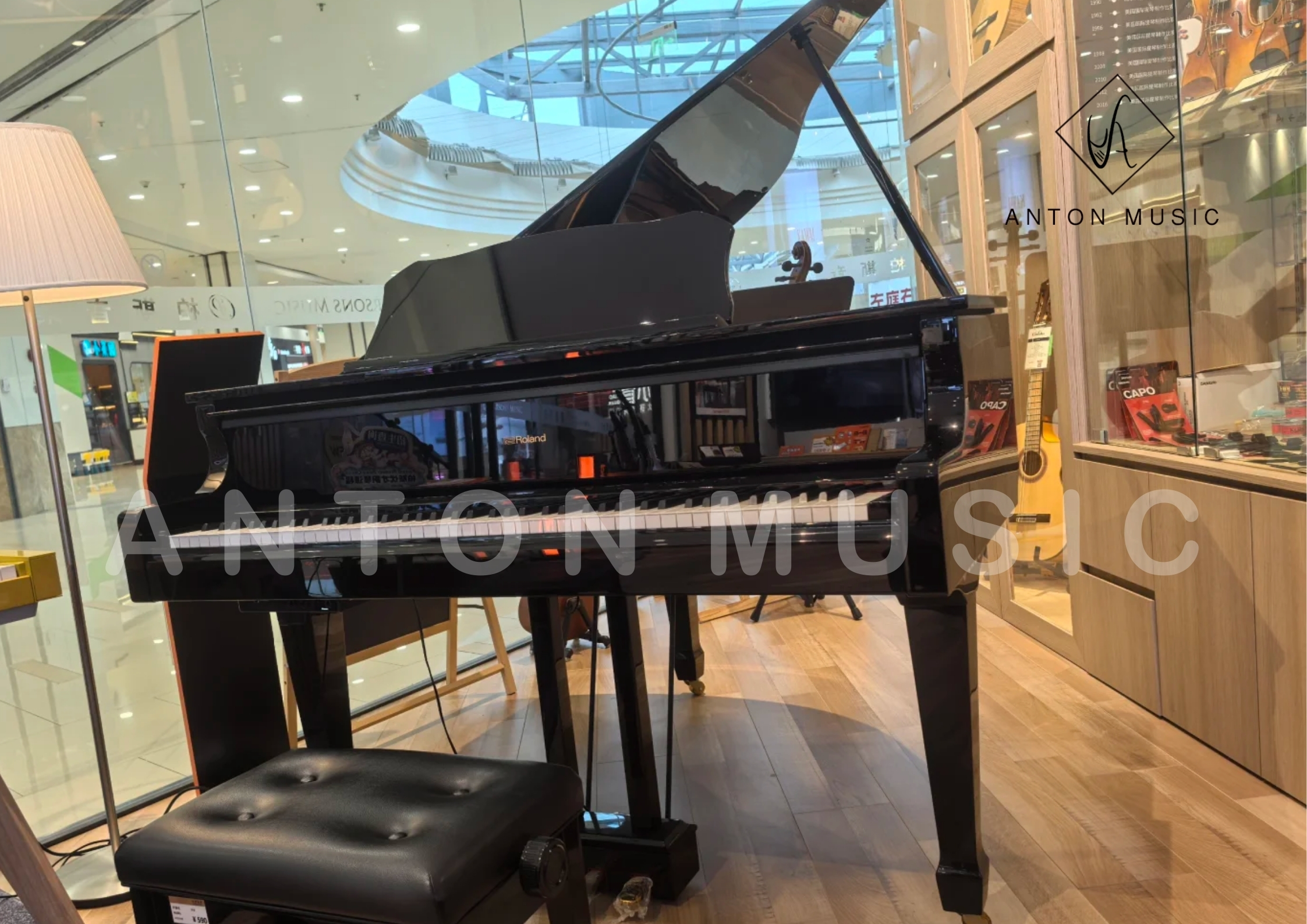 Đàn Piano Điện Dáng Grand Roland GP-609