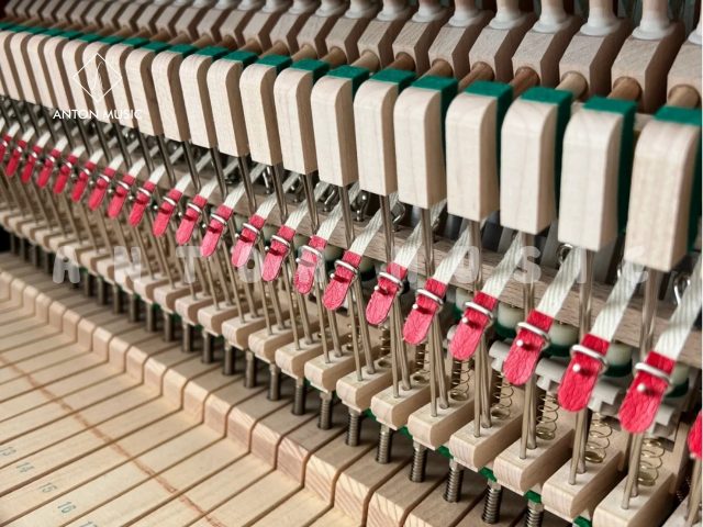 Đàn Piano Cơ Yamaha YUS1 Upright NEW